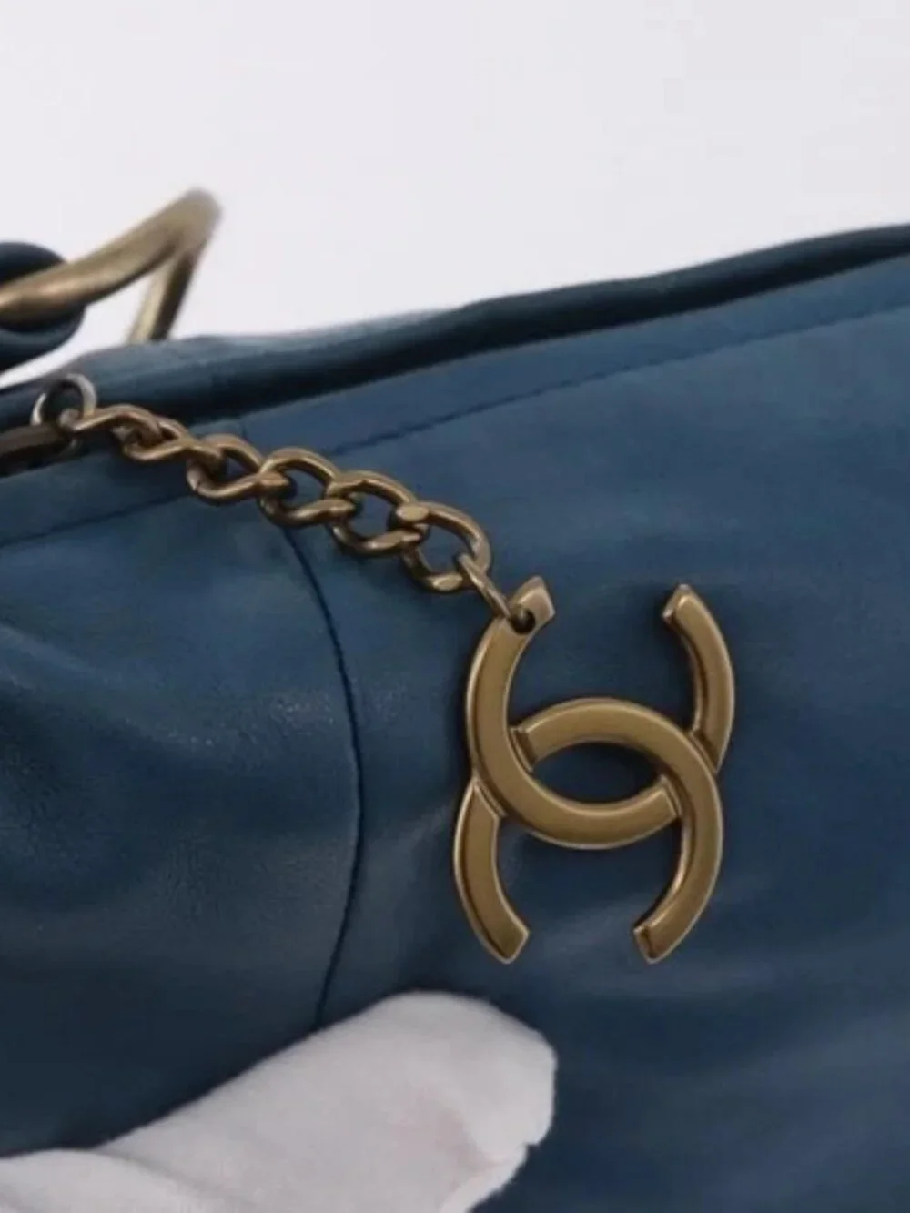 CHANEL Chain Shoulder Bag Lamb Skin Blue Gold CC Auth 185410SAM